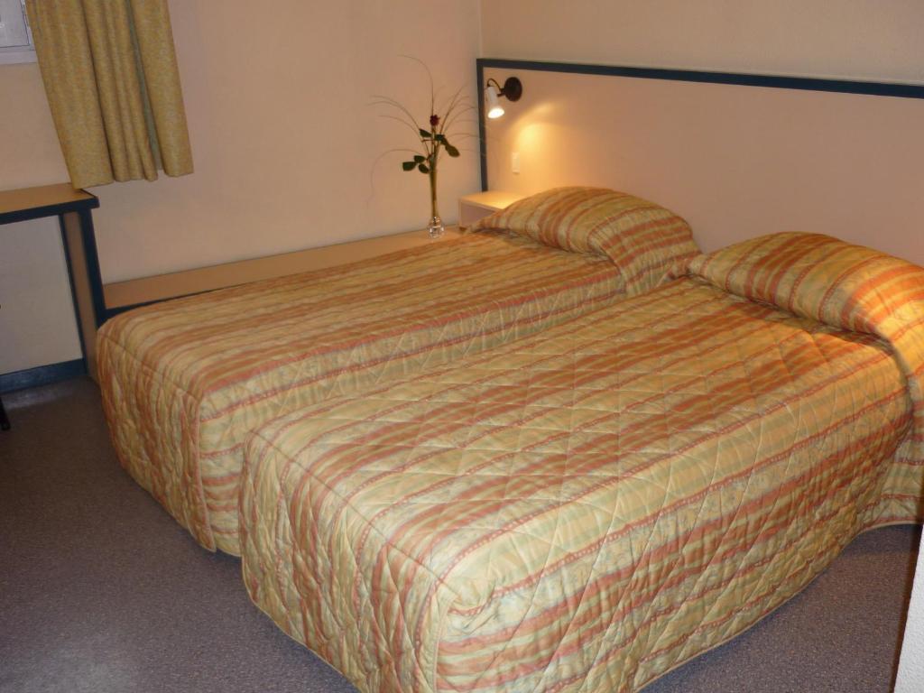Hotel Entre 2 Mers Proche Bordeaux Carbon-Blanc Phòng bức ảnh