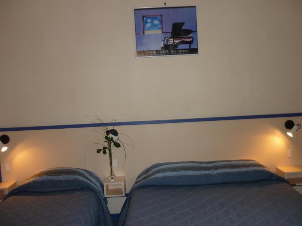 Hotel Entre 2 Mers Proche Bordeaux Carbon-Blanc Phòng bức ảnh