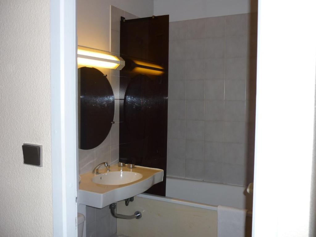Hotel Entre 2 Mers Proche Bordeaux Carbon-Blanc Phòng bức ảnh