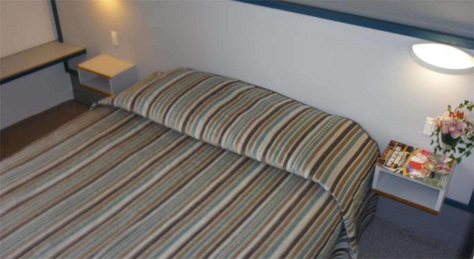 Hotel Entre 2 Mers Proche Bordeaux Carbon-Blanc Ngoại thất bức ảnh