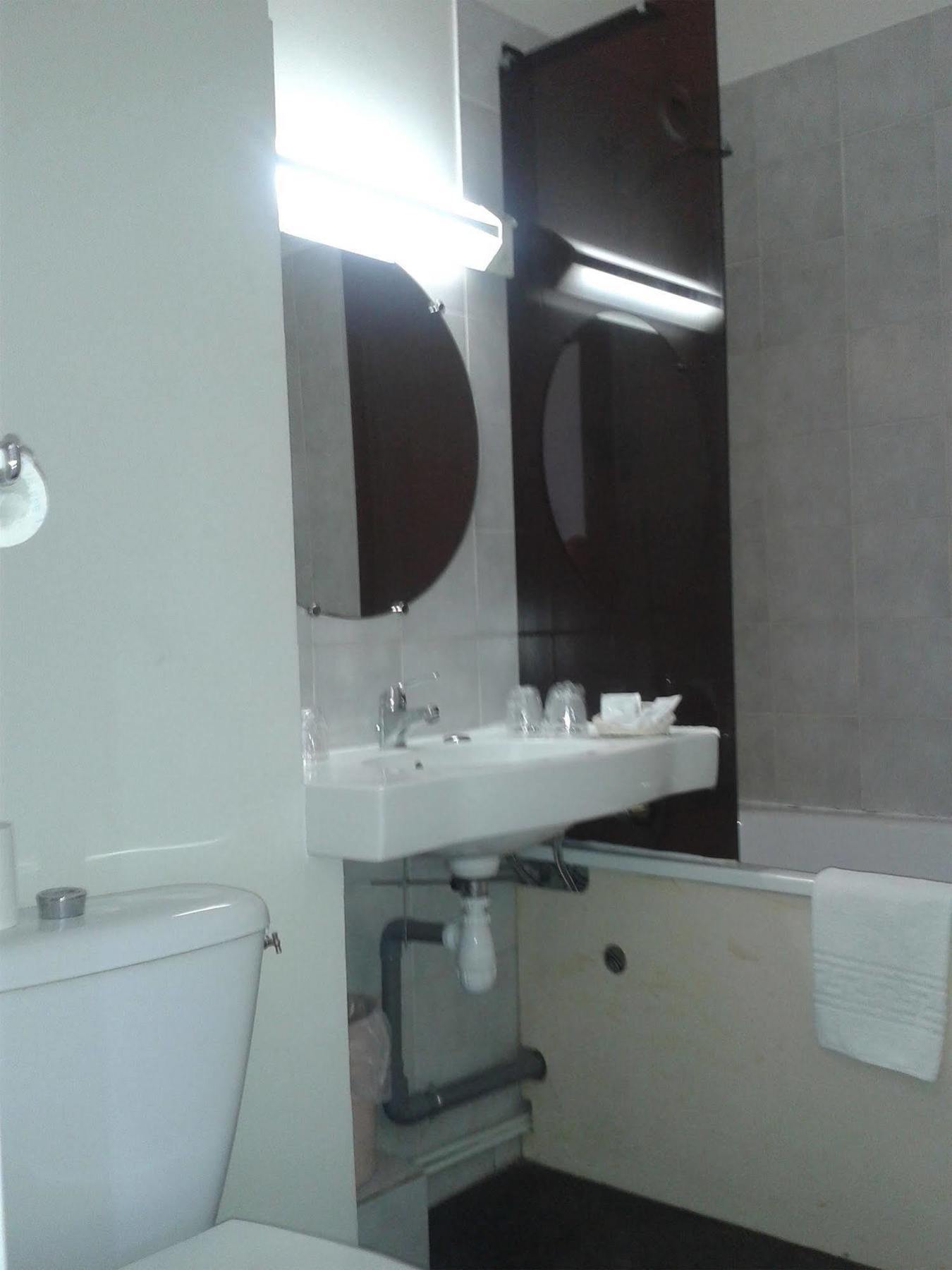 Hotel Entre 2 Mers Proche Bordeaux Carbon-Blanc Ngoại thất bức ảnh
