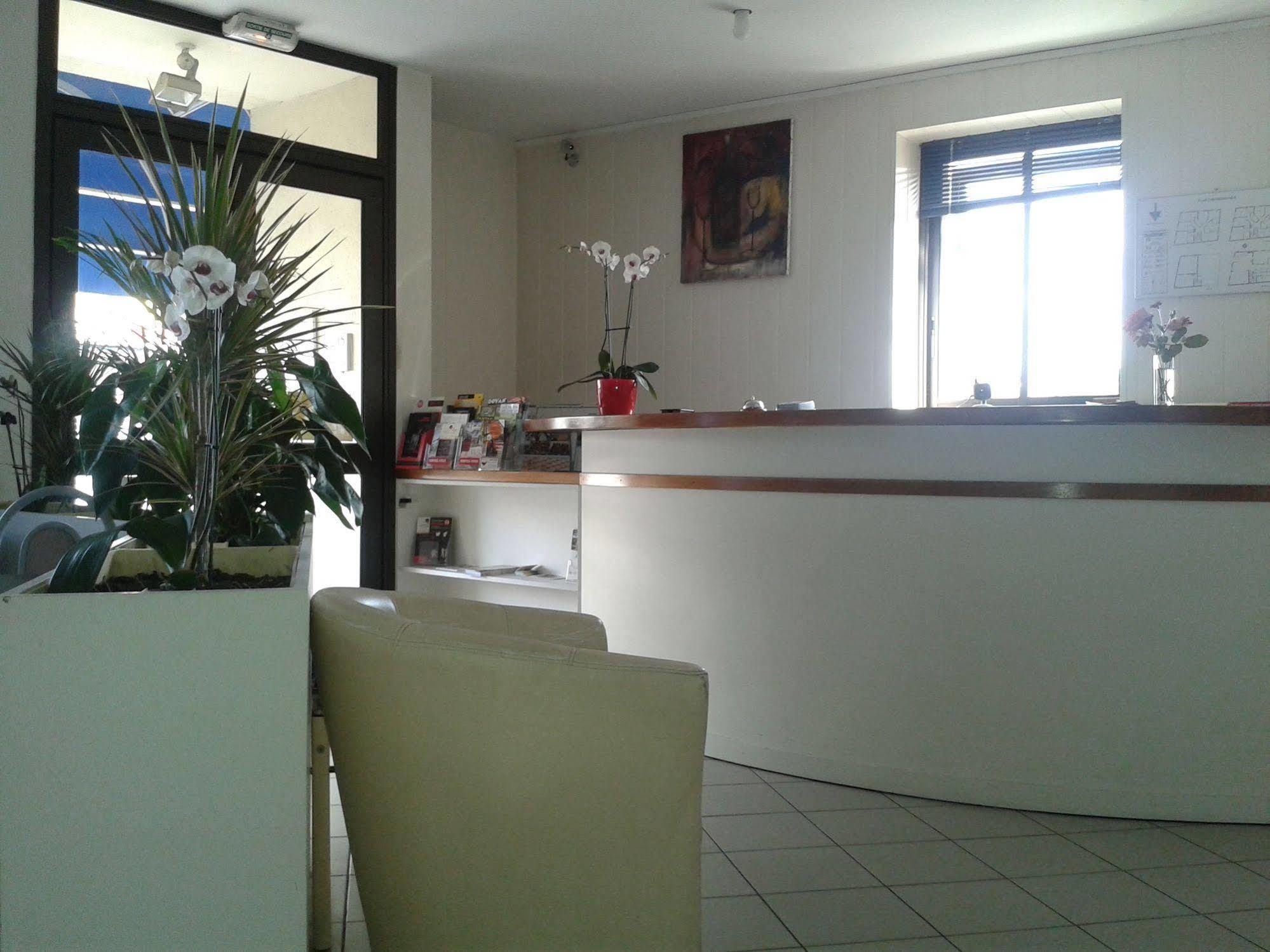 Hotel Entre 2 Mers Proche Bordeaux Carbon-Blanc Ngoại thất bức ảnh
